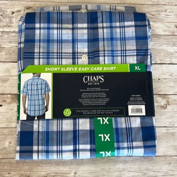 CHAPS Easy Care Shirt Short Sleeve Classic Fit Soft Touch Blue & White Plaid NWT - Picture 8 of 9